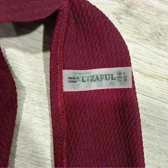 NWT Zaful Women’s Maroon One Shoulder Scalloped Swim Top Removable Pads Size 6 - Picture 3 of 7
